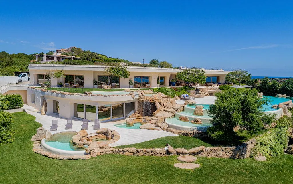 BARNES Porto Cervo will present your property in a way that reflects its true value and attracts potential buyers.