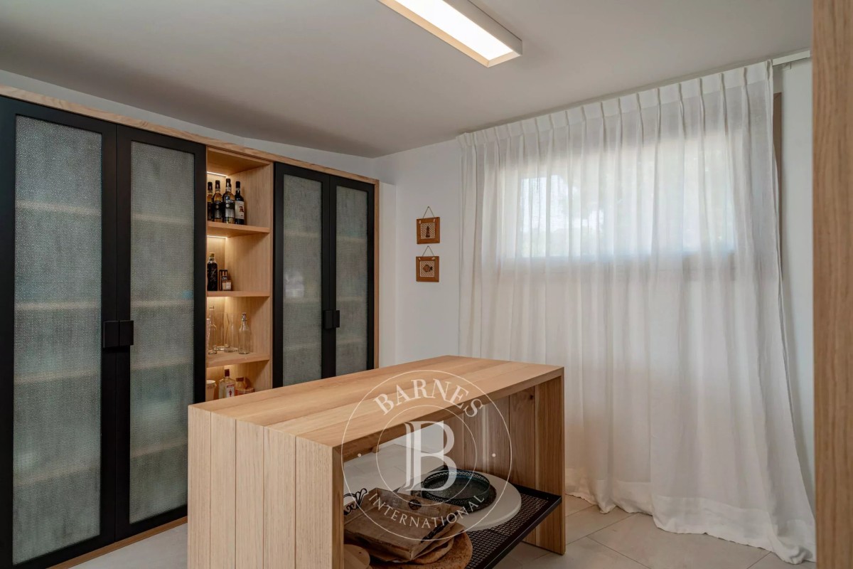 img-gallery