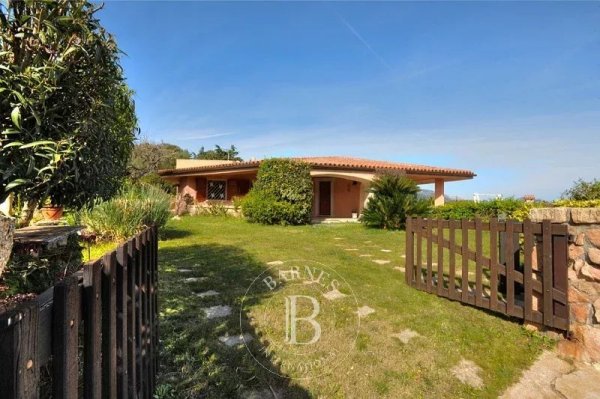For Sale, Villa Golfo Aranci - picture 1
