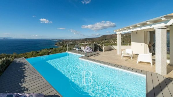 For Rent, Villa Quartu... - picture 1