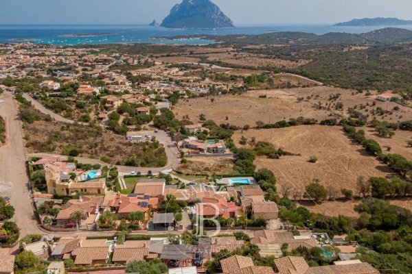 For Sale, Apartment Loiri... - picture 1