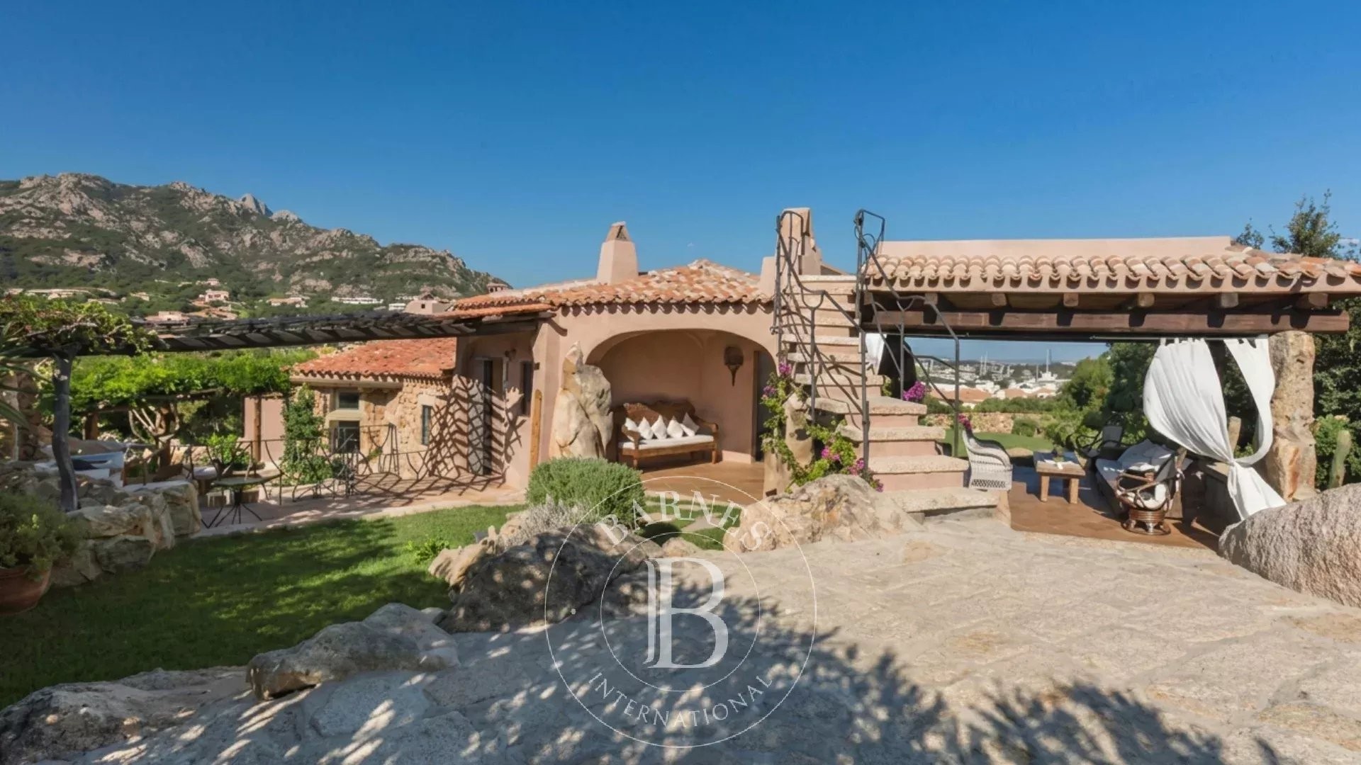 A magnificent villa in the centre of Porto Cervo | Villa Reneè - picture 3